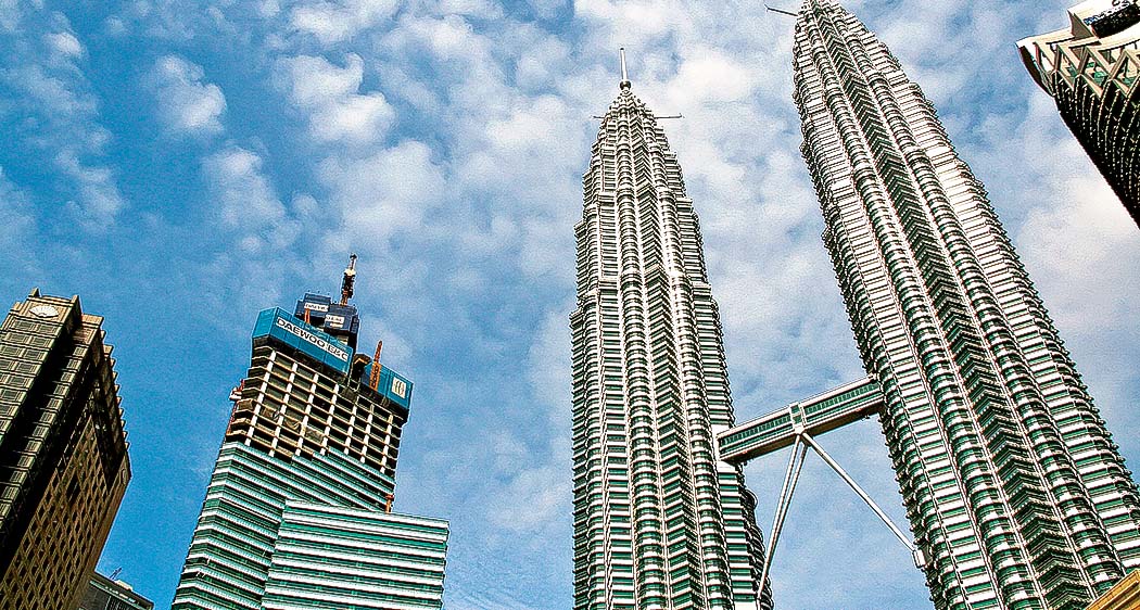 Petronas Towers w Kuala Lumpur.